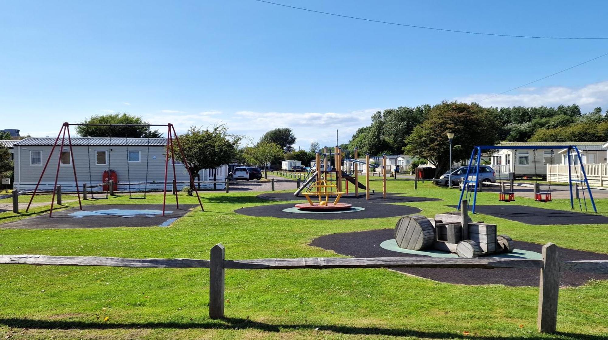Carnaby Holiday Caravan, West Sands, Selsey Exteriör bild